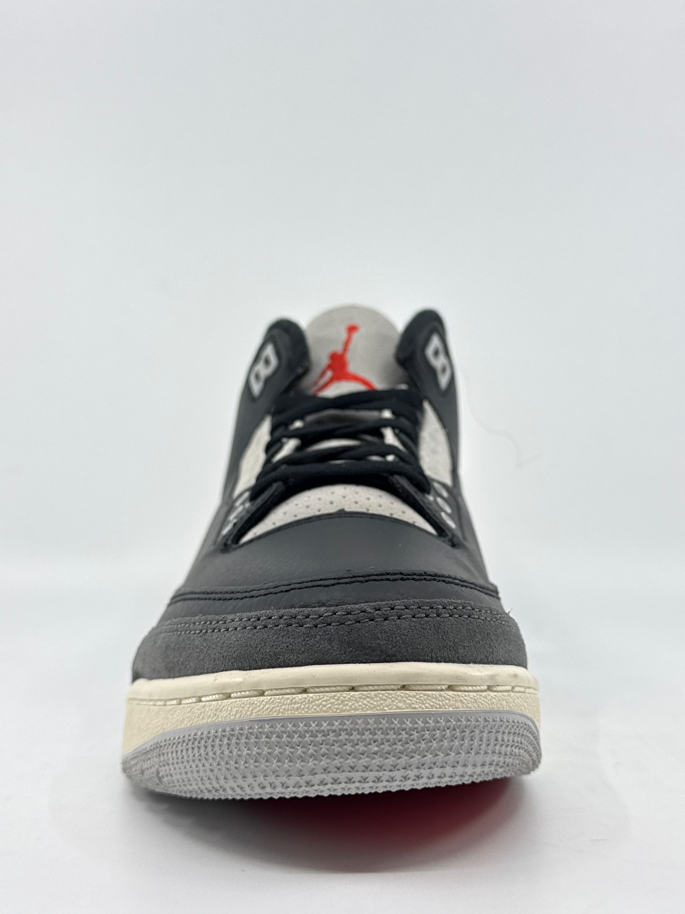 *NO BOX* AJ 3 - RARE AIR