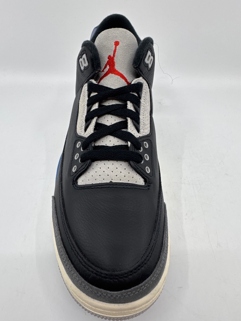*NO BOX* AJ 3 - RARE AIR