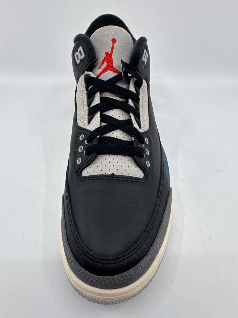 *NO BOX* AJ 3 - RARE AIR