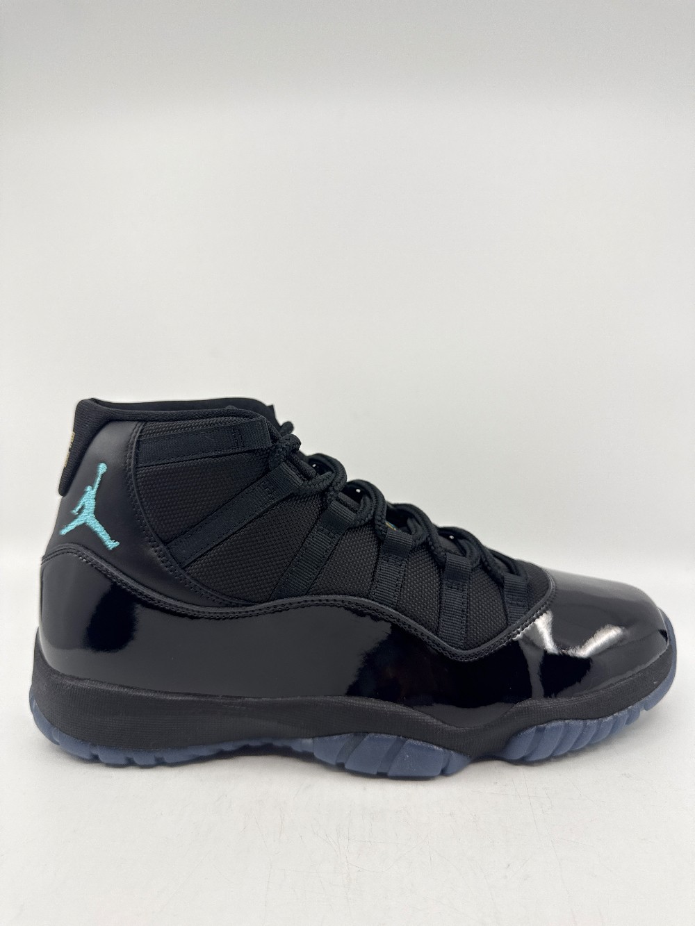 AJ 11 - GAMMA BLUE (2025)