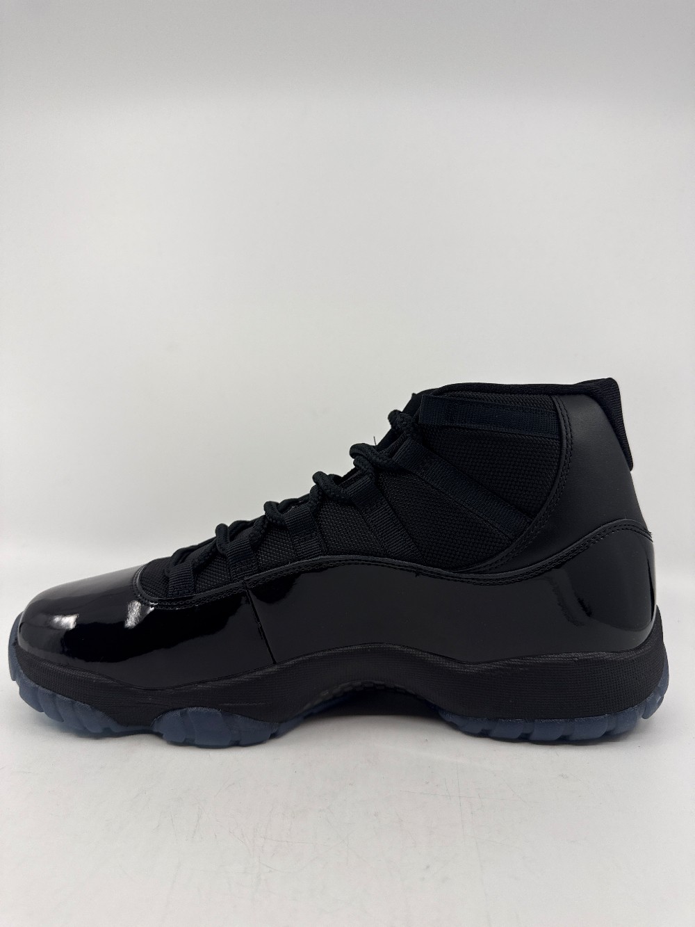 AJ 11 - GAMMA BLUE (2025)