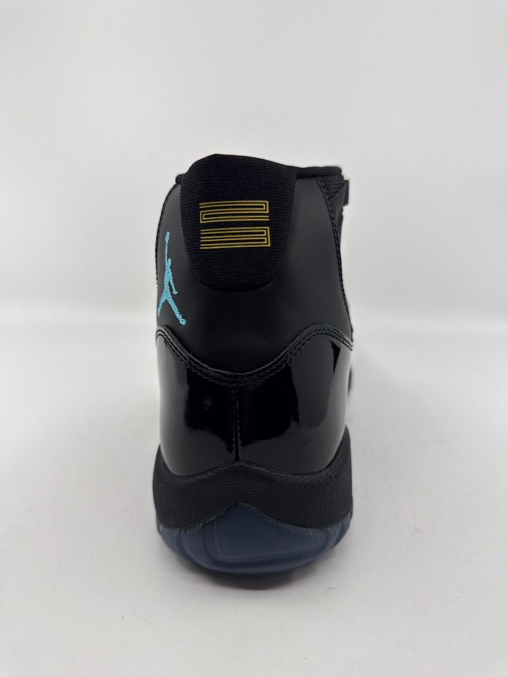AJ 11 - GAMMA BLUE (2025)