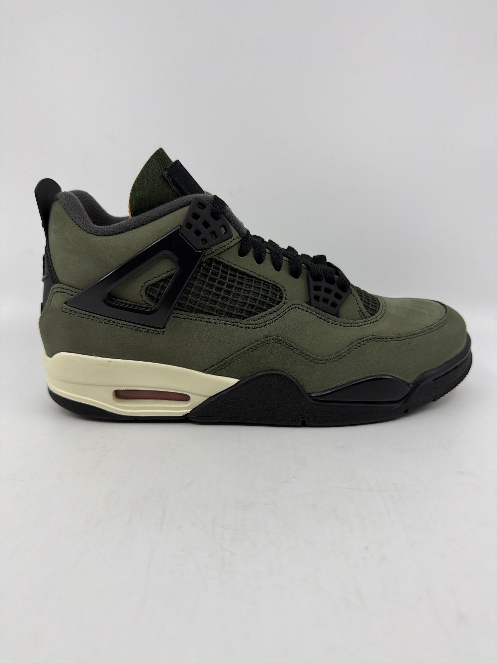 *VNDS* AJ 4 - UNDEAFEATED (2025)