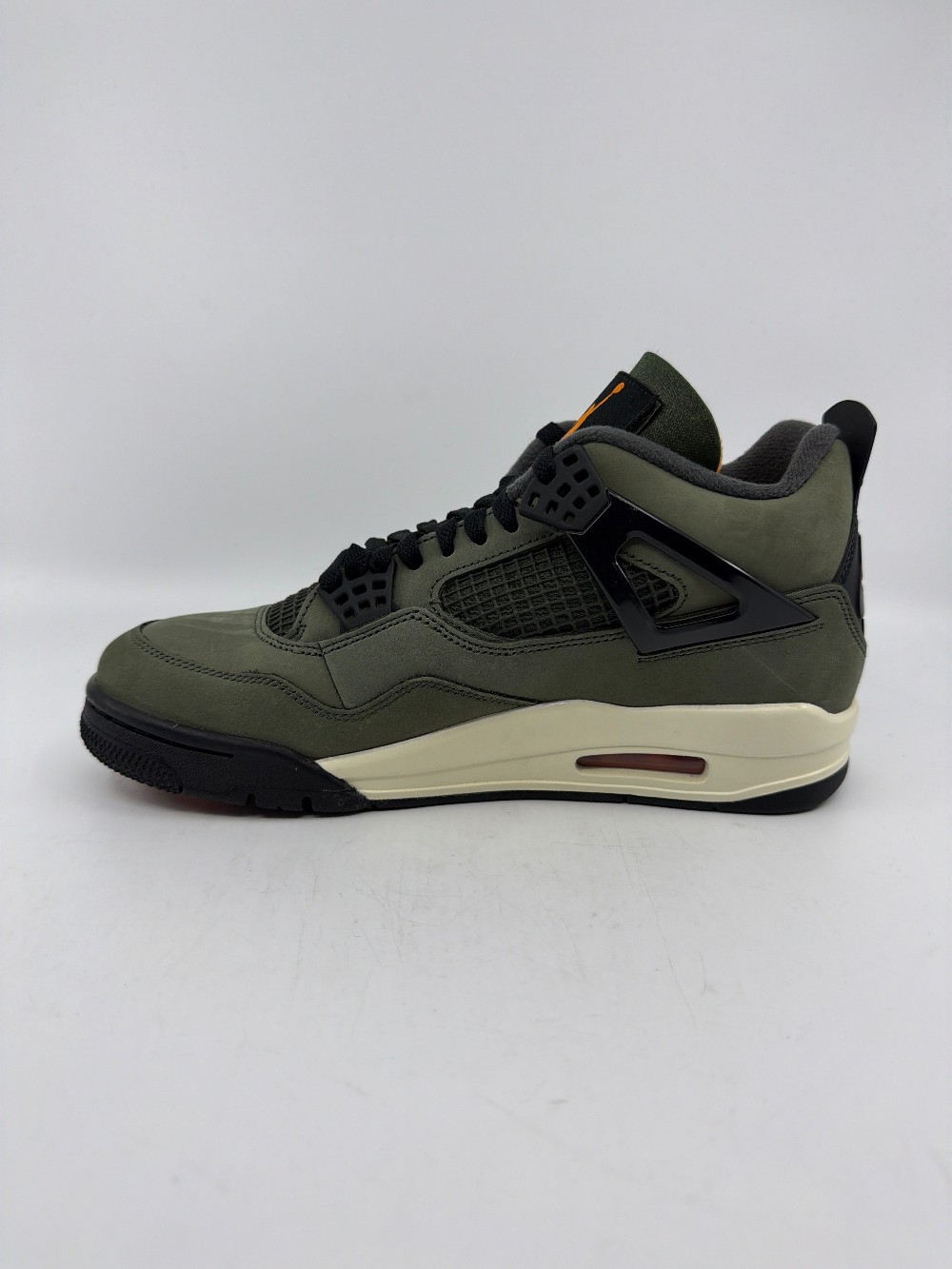 *VNDS* AJ 4 - UNDEAFEATED (2025)