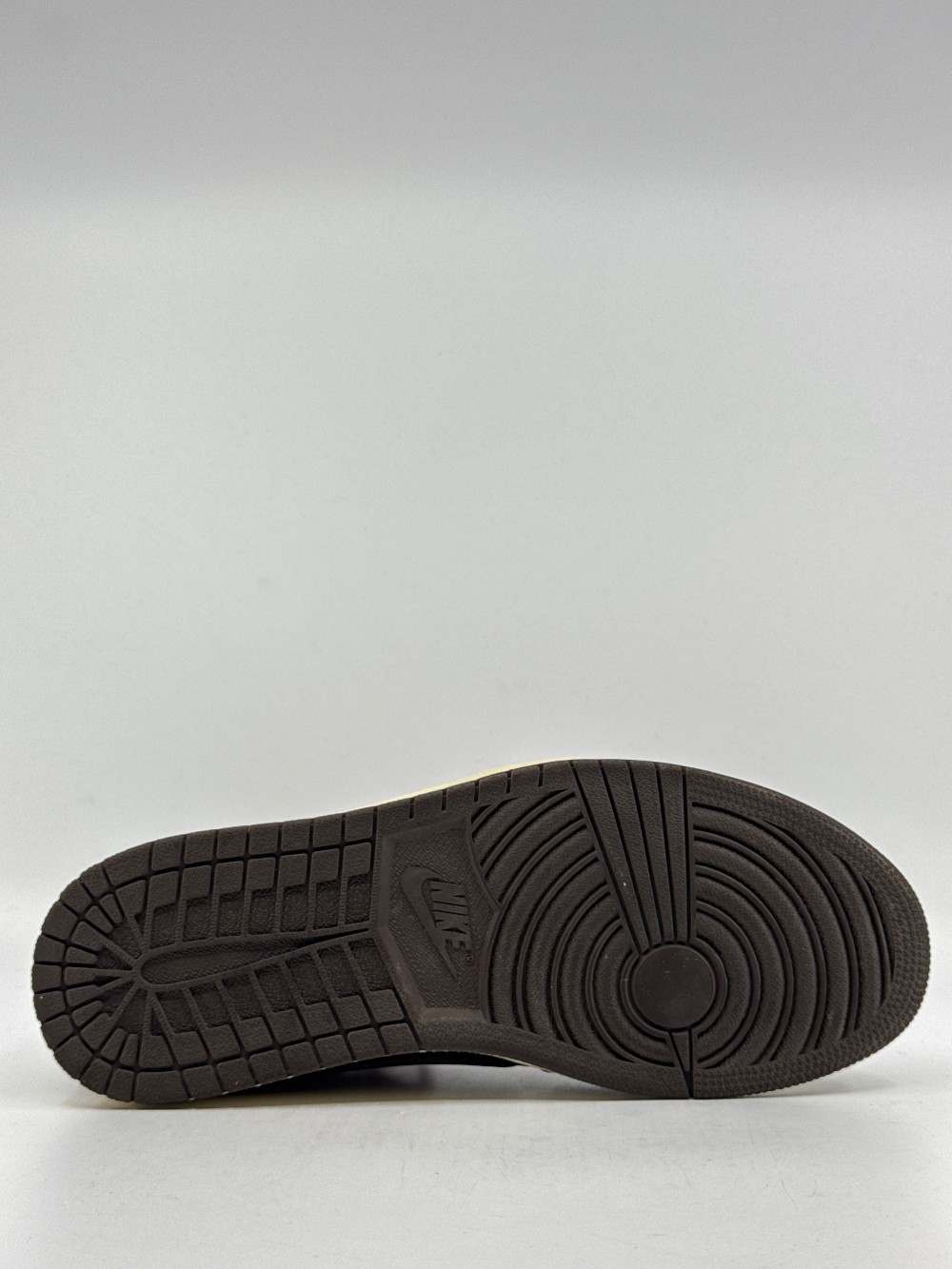 *USED/REP BOX* AJ 1 LOW X TRAVIS SCOTT - MOCHA