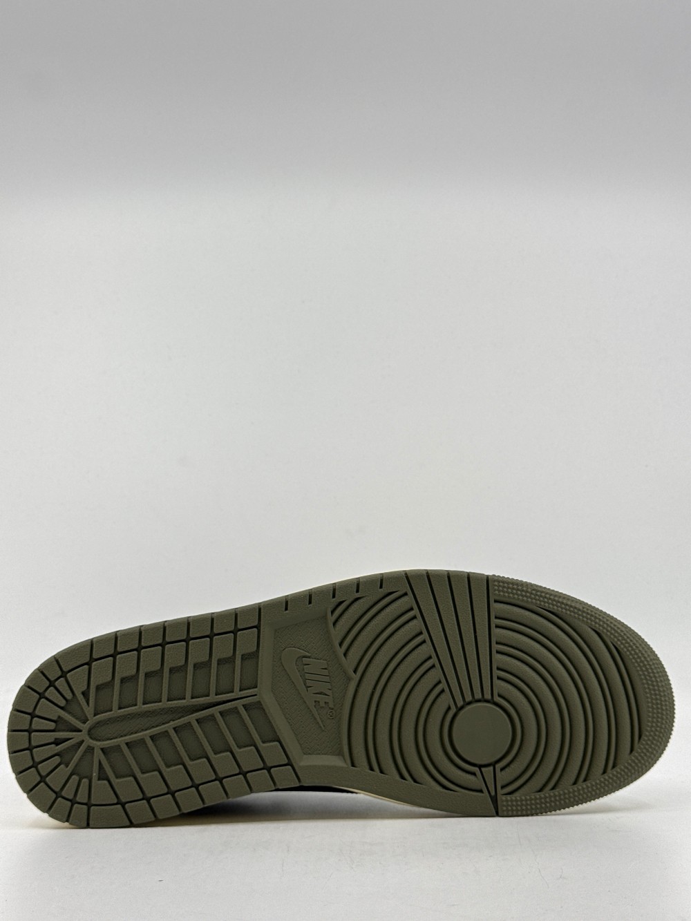 AJ 1 LOW X TRAVIS SCOTT - MEDIUM OLIVE