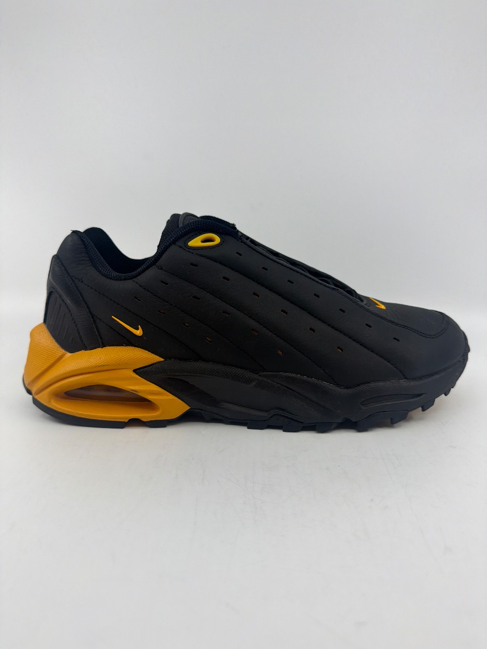 *USED* NIKE HOT STEP AIR TERRA X DRAKE NOCTA - BLACK YELLOW