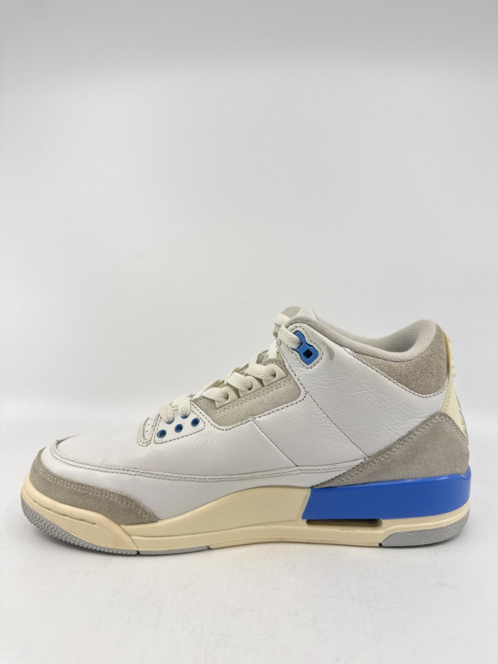 *USED* AJ 3 - LUCKY SHORTS