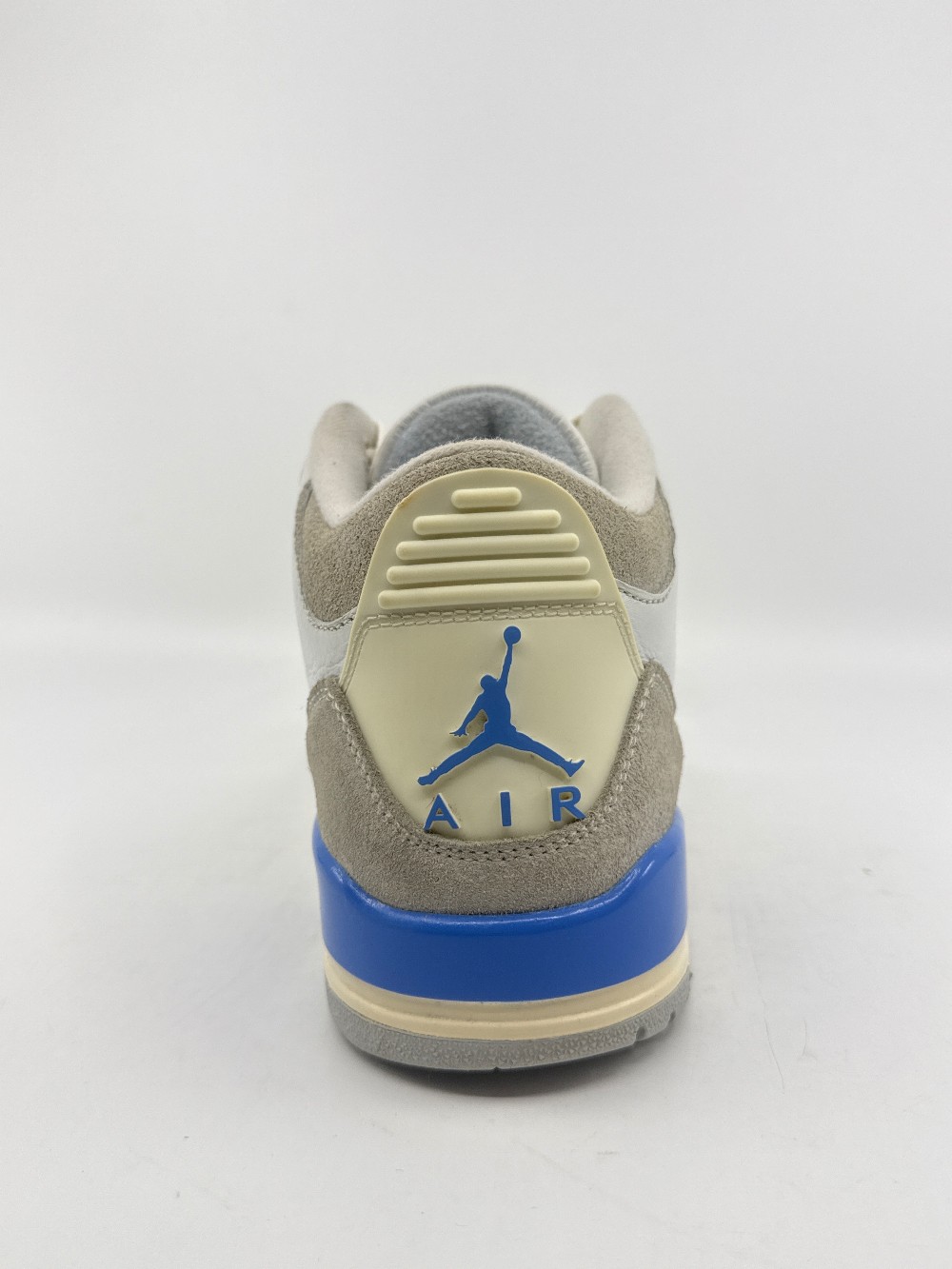 *USED* AJ 3 - LUCKY SHORTS