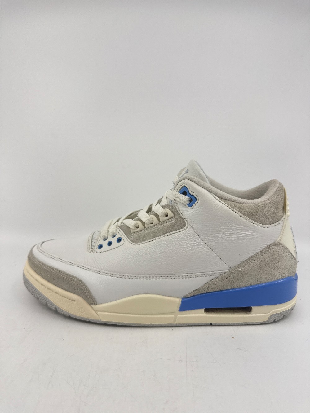 *USED* AJ 3 - LUCKY SHORTS