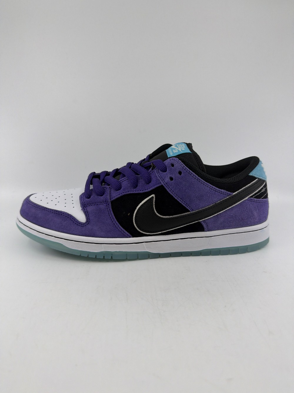 NIKE SB DUNK LOW - HAYLEY WILSON