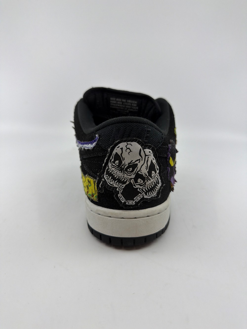 *USED* NIKE SB DUNK LOW - NECKFACE