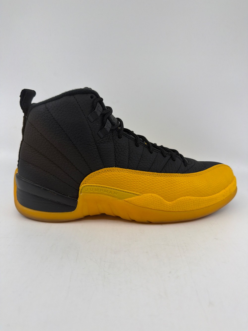 *USED* AJ 12 - BLACK UNIVERSITY GOLD