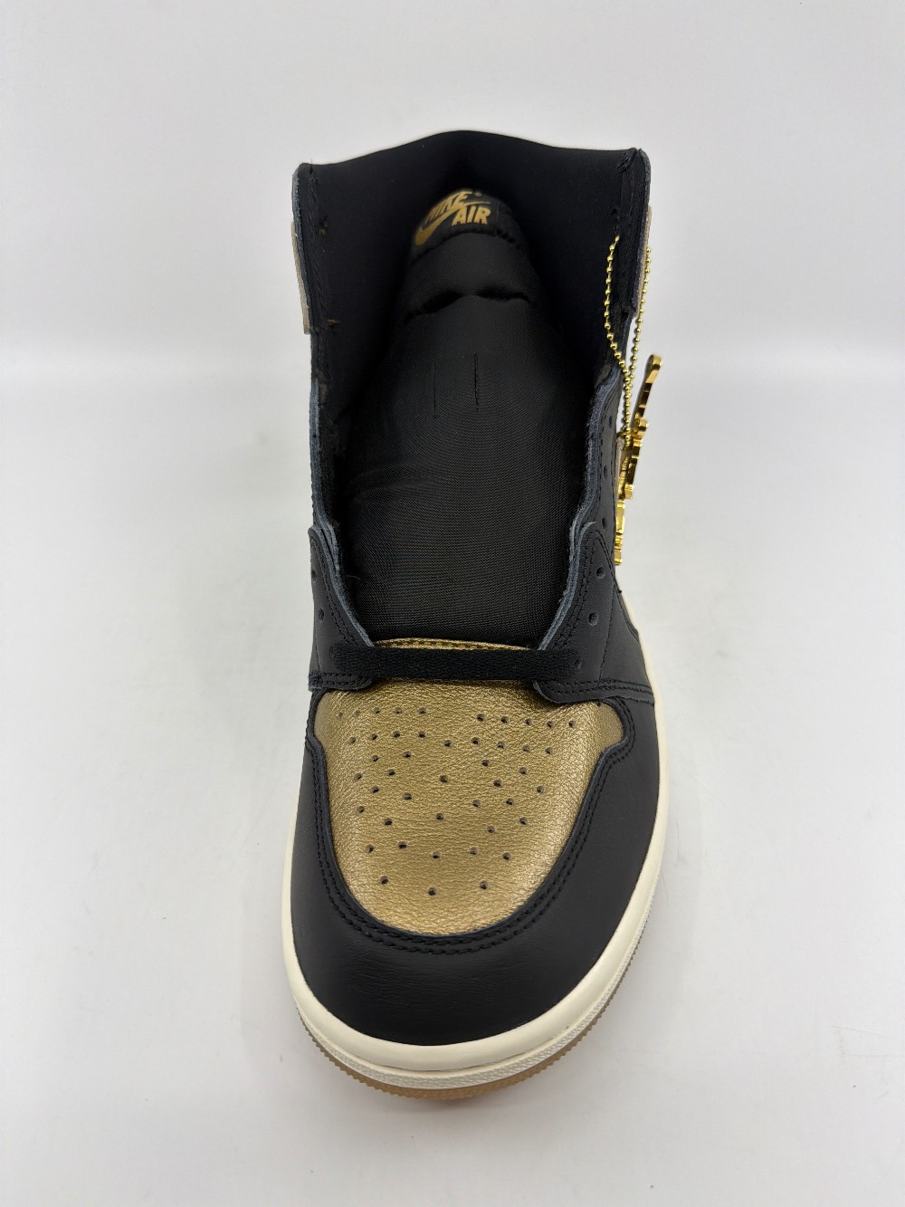 AJ 1 - BLACK METALLIC GOLD