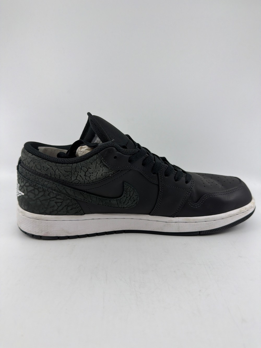 *USED* AJ 1 LOW SE - BLACK ELEPHANT