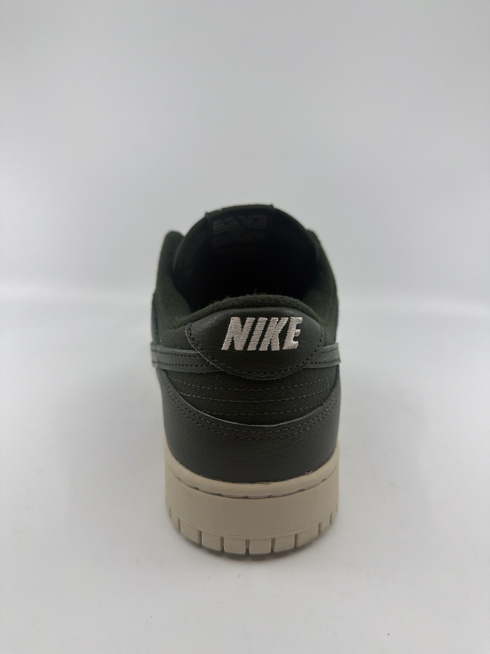 *USED* NIKE DUNK LOW - SEQUOIA