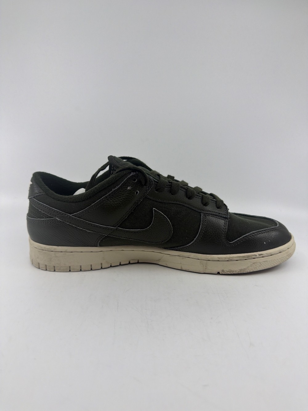 *USED* NIKE DUNK LOW - SEQUOIA