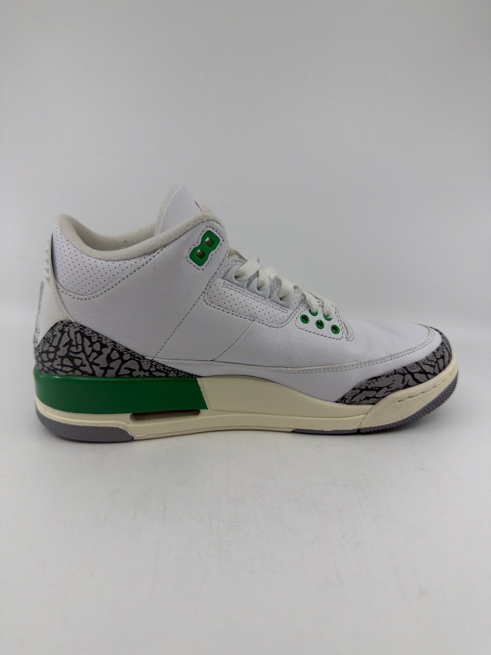 *USED* AJ 3 (W) - LUCKY GREEN