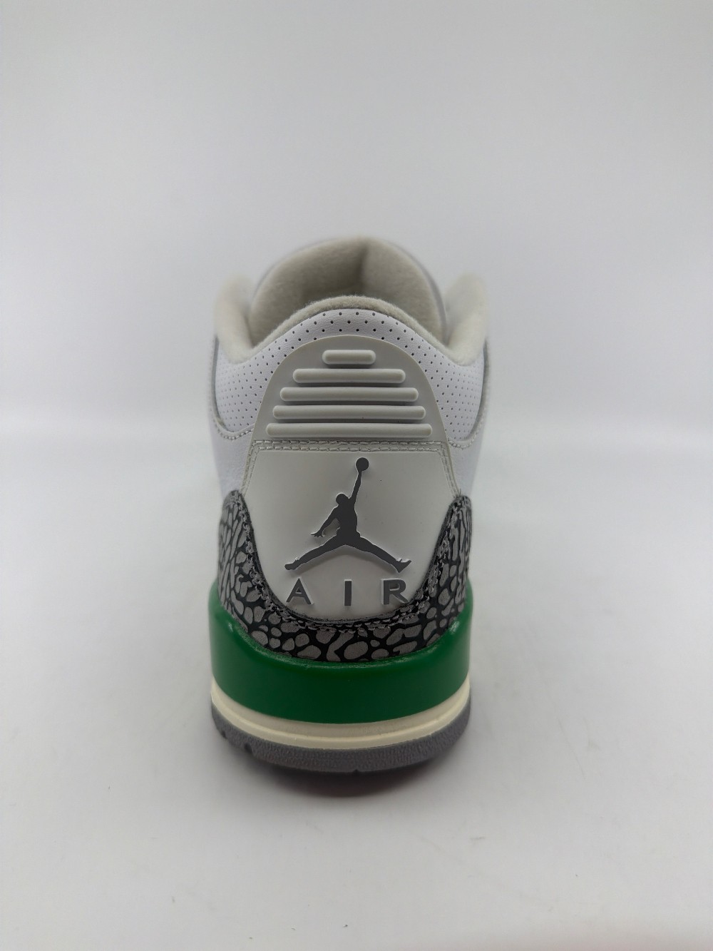 *USED* AJ 3 (W) - LUCKY GREEN