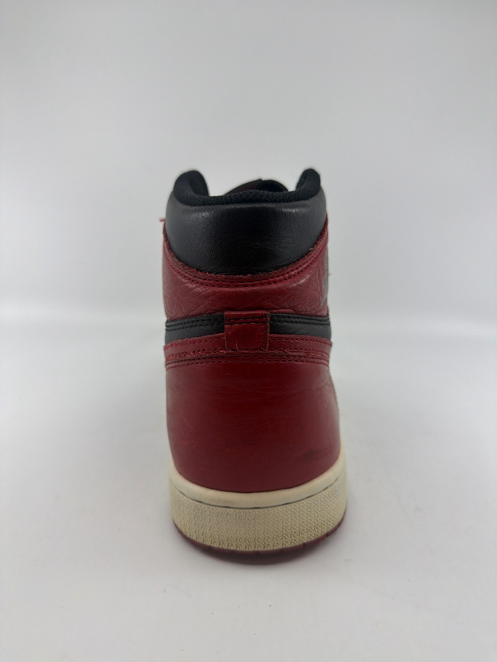 *USED* AJ 1 - BRED BANNED (2016)