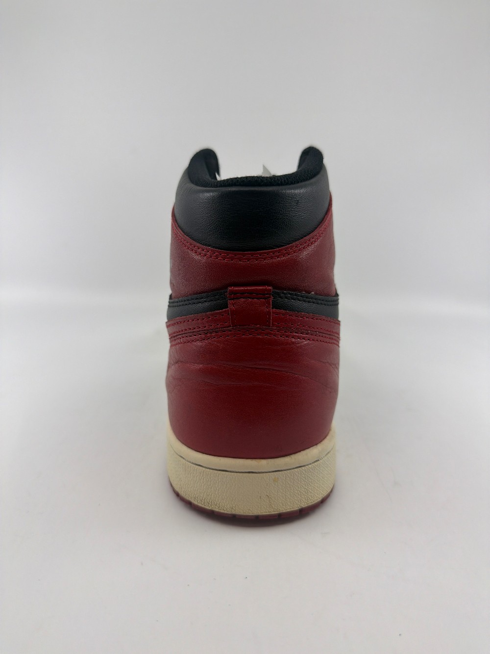 *USED* AJ 1 - BRED BANNED (2016)
