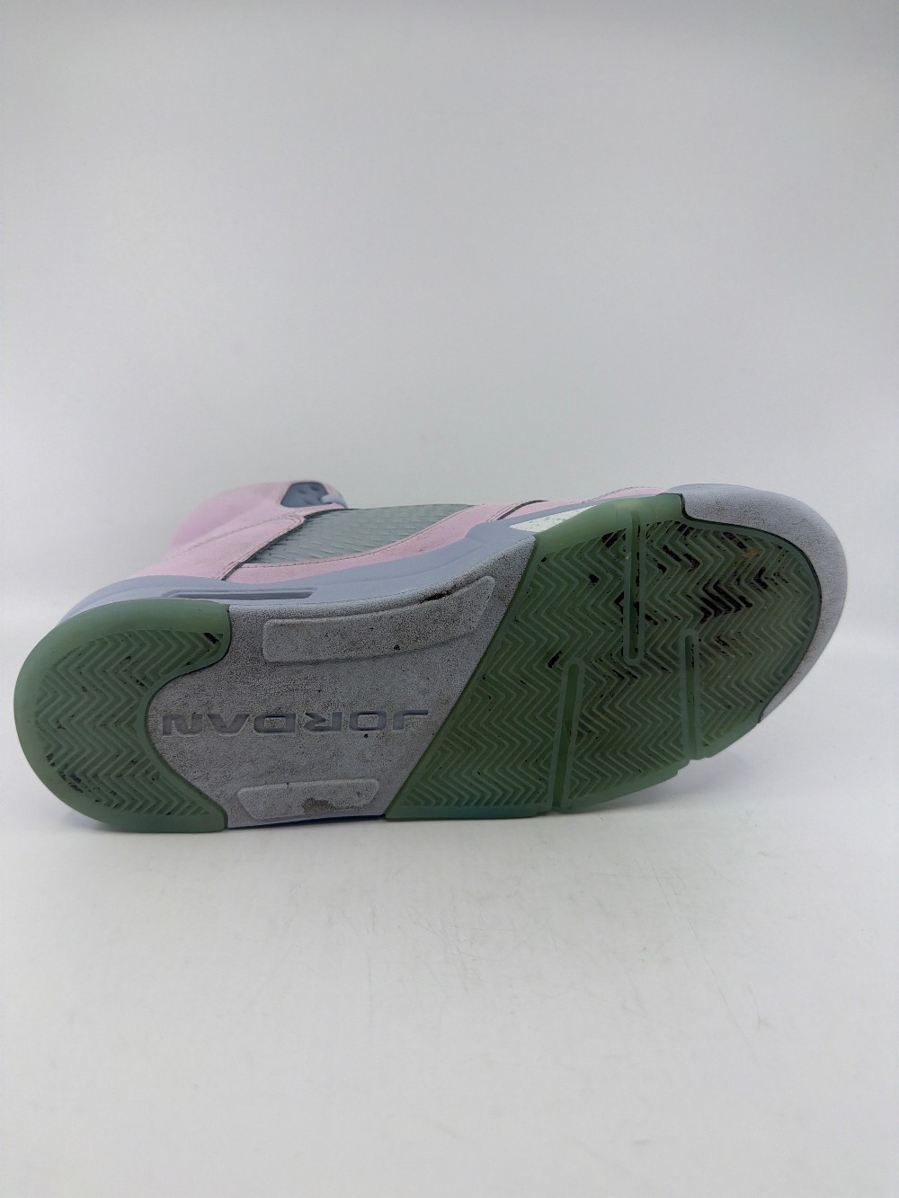 *USED* AJ 5 - EASTER (2022)