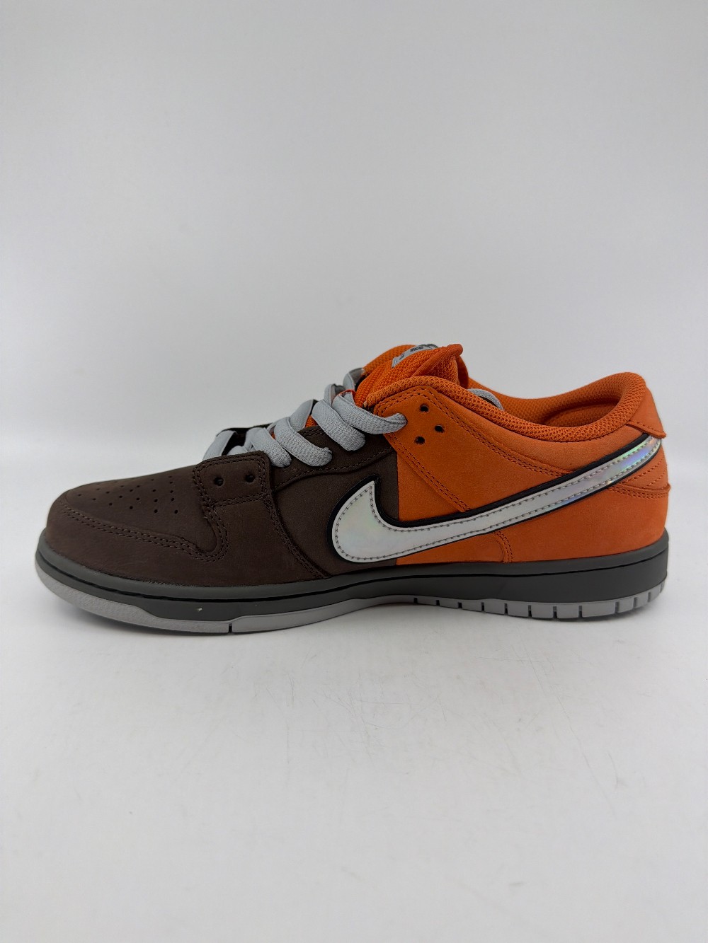 NIKE SB DUNK LOW - MUNI FAST PASS