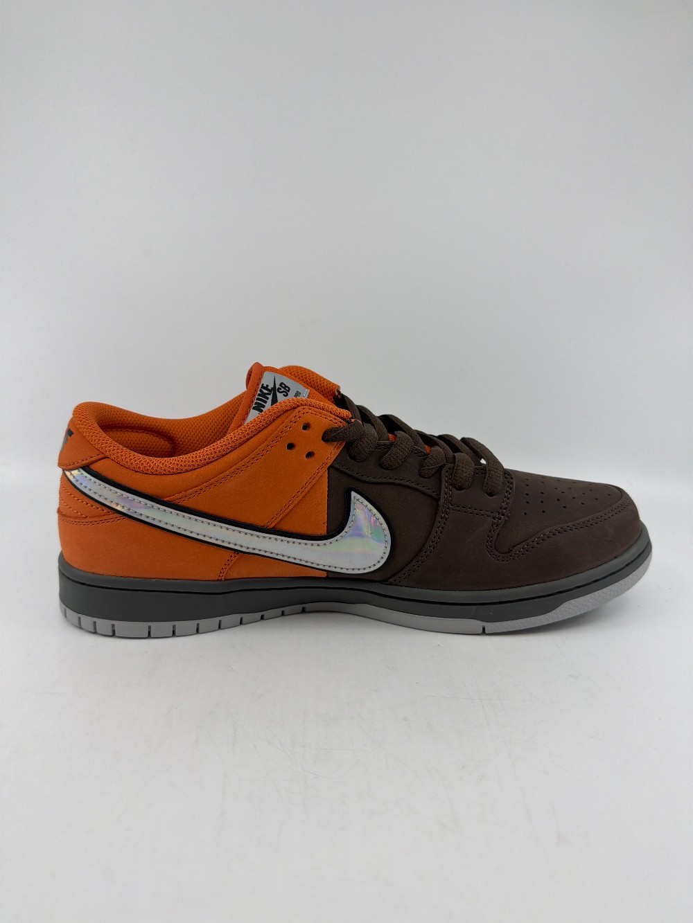 NIKE SB DUNK LOW - MUNI FAST PASS
