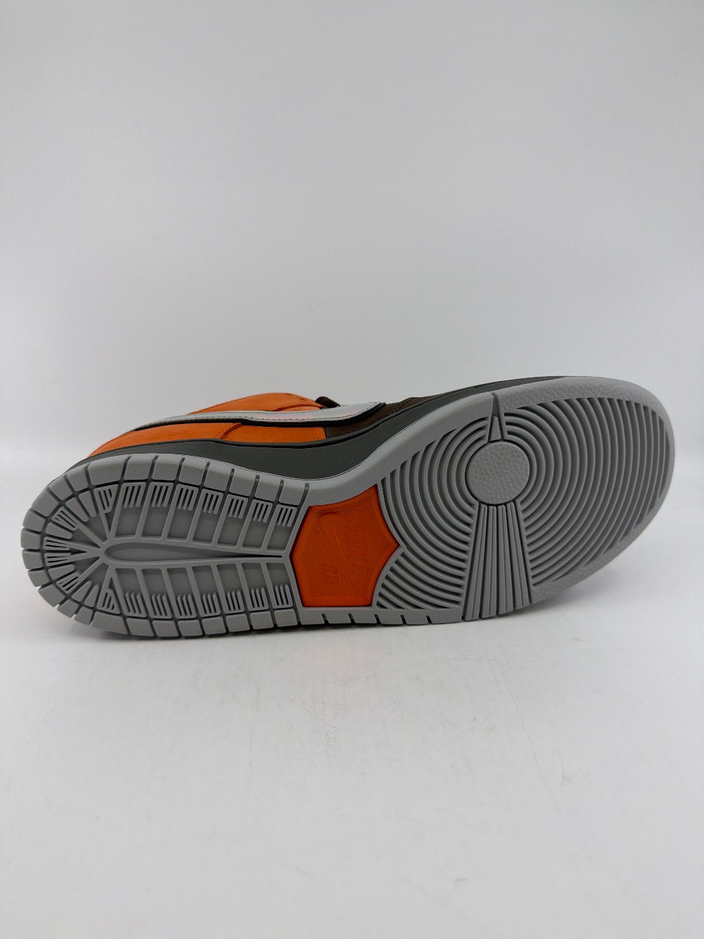 NIKE SB DUNK LOW - MUNI FAST PASS
