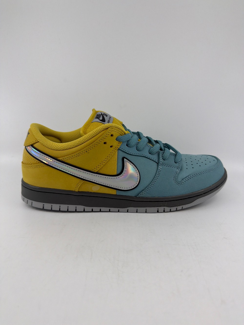 NIKE SB DUNK LOW - MUNI LIGHTNING DENIM TURQUOIUSE