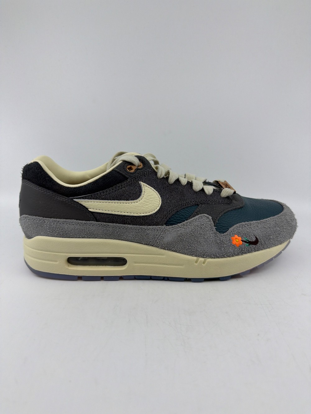 NIKE AIR MAX 1 - KASINA WON-ANG GREY