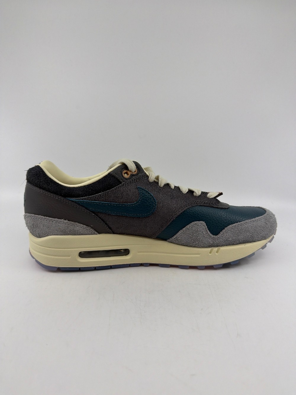 NIKE AIR MAX 1 - KASINA WON-ANG GREY