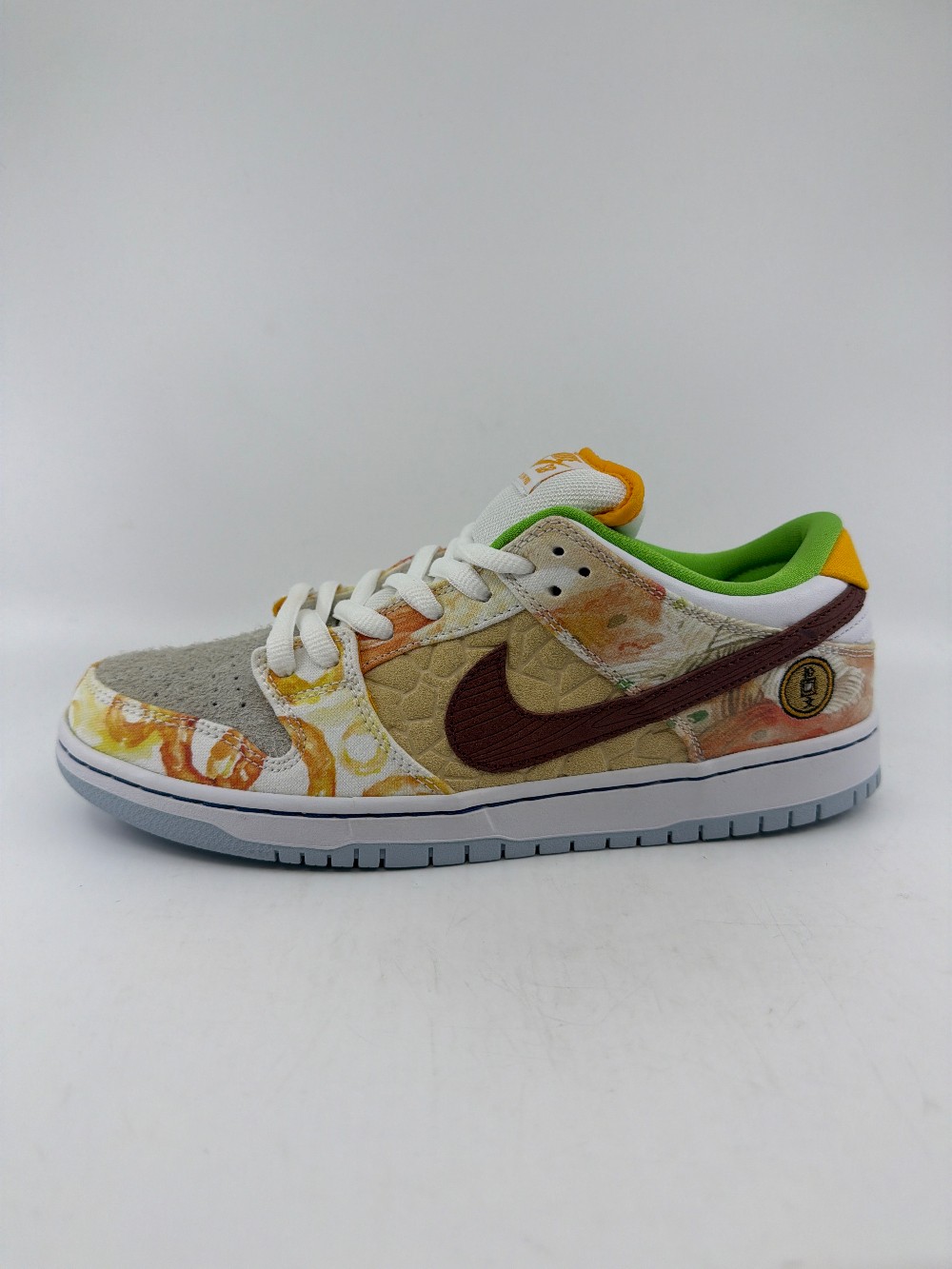 NIKE SB DUNK LOW - STREET HAWKER (2021)