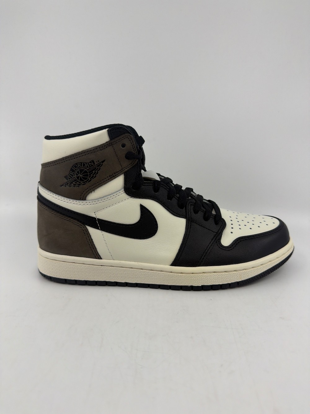 AJ 1 - DARK MOCHA