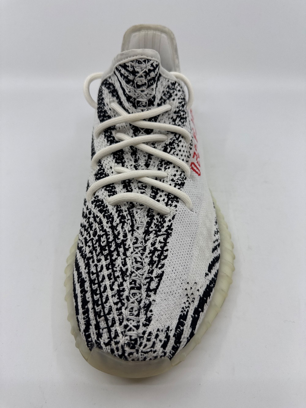 *USED/NO BOX* YEEZY 350 BOOST V2 - ZEBRA