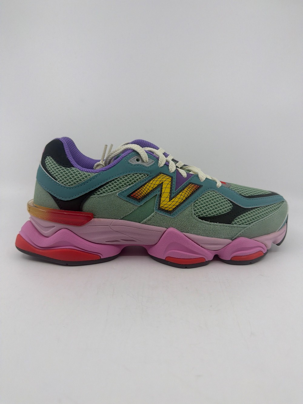 NEW BALANCE 9060 - WARPED MULTI-COLOR