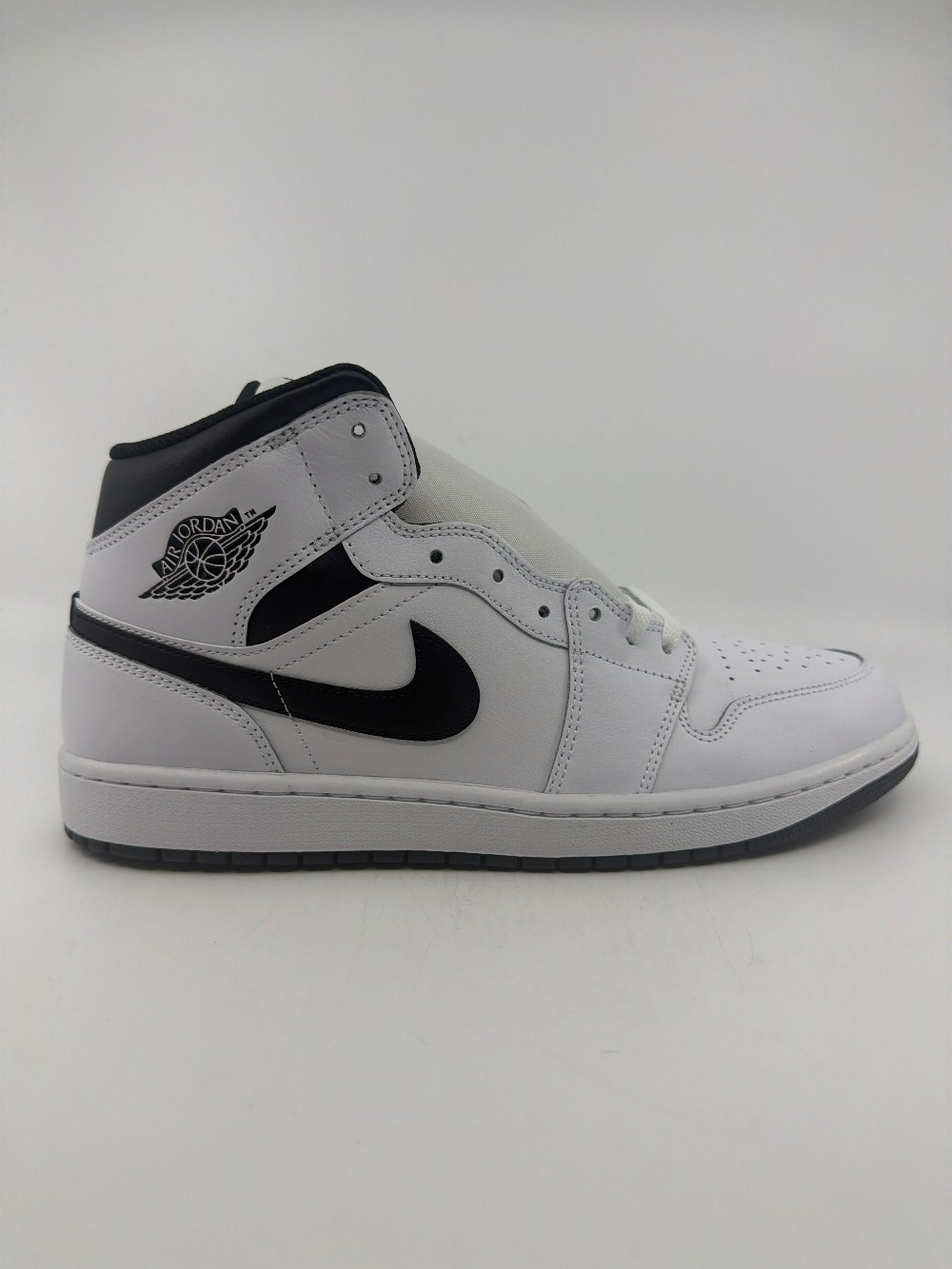 AJ 1 MID - REVERSE PANDA