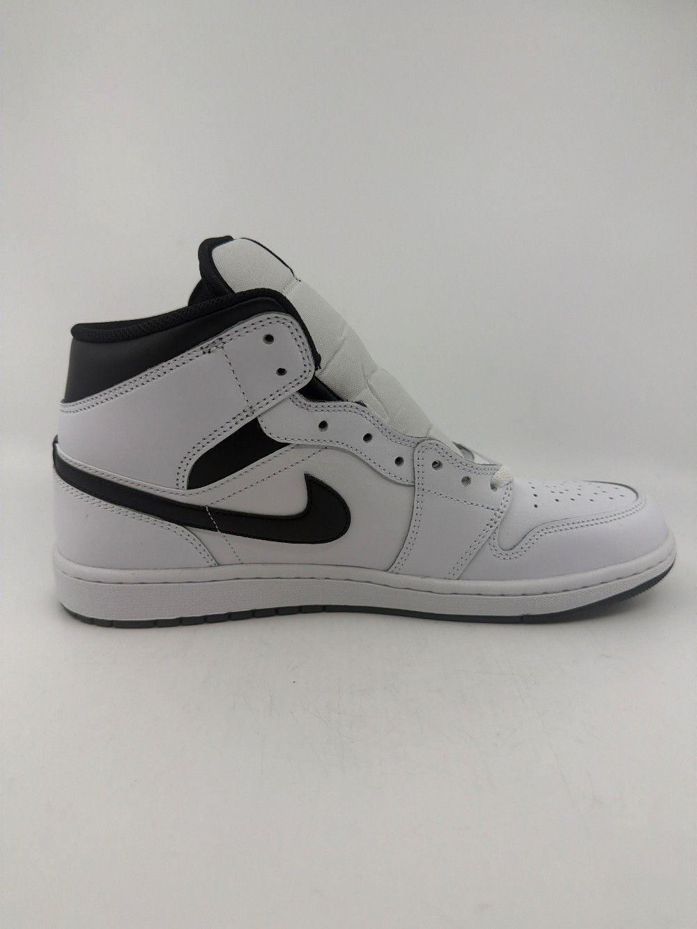 AJ 1 MID - REVERSE PANDA