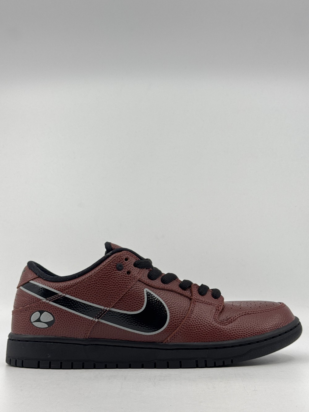*NO BOX* NIKE SB DUNK LOW - LIMOSINE SKATEBOARDS