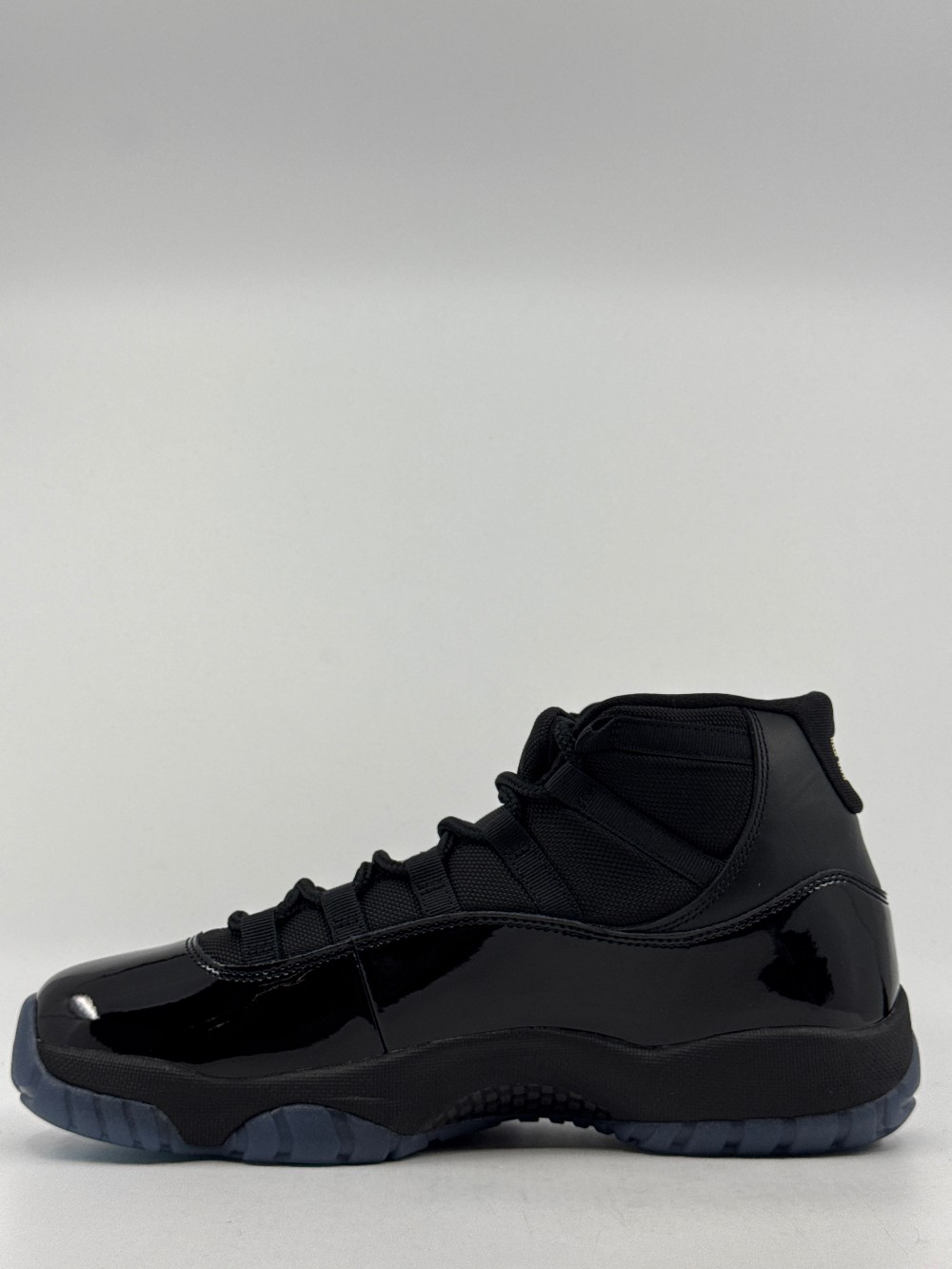 AJ 11 - GAMMA BLUE (2025)