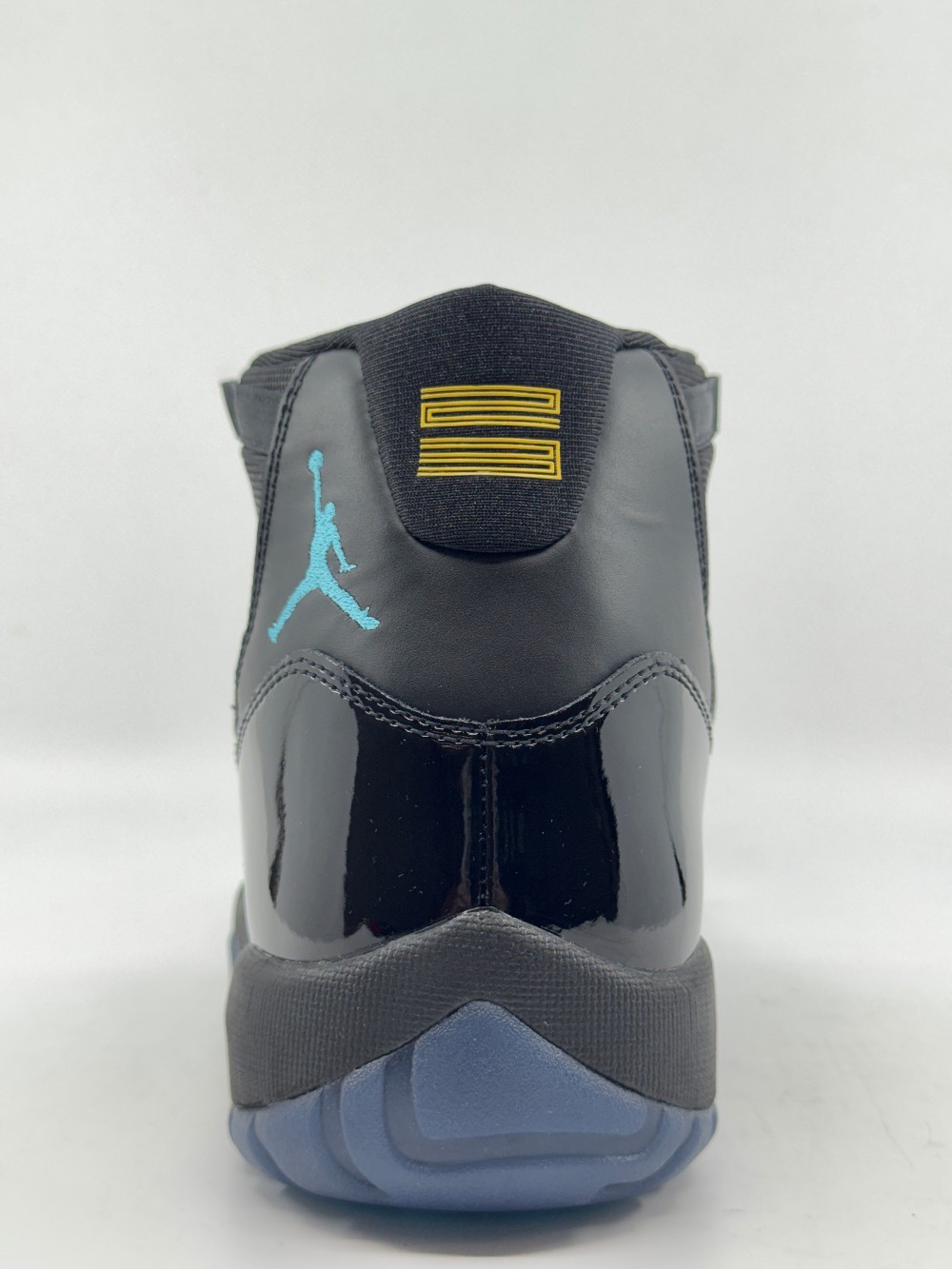 AJ 11 - GAMMA BLUE (2025)