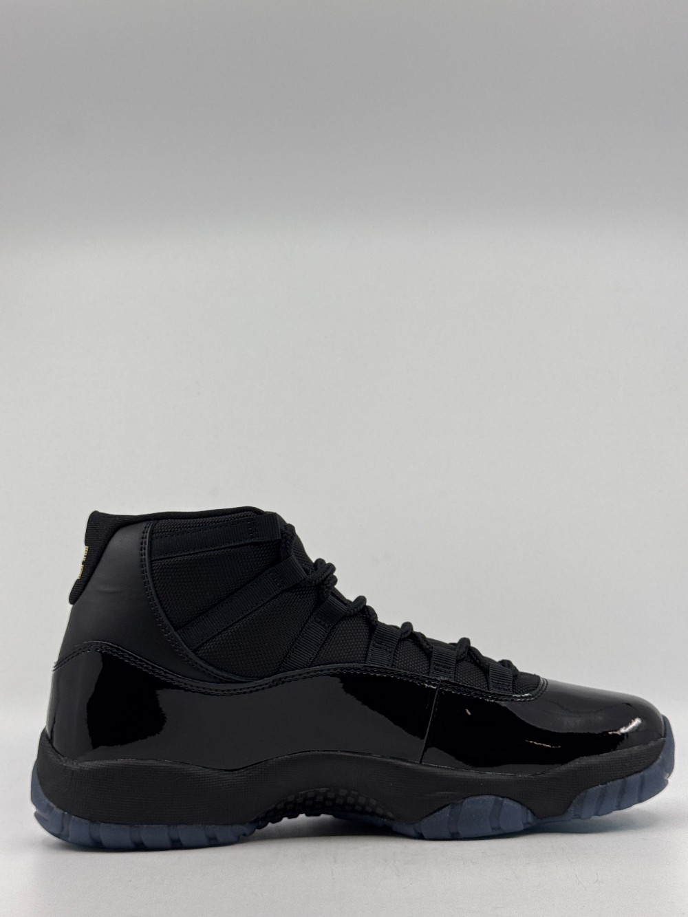 AJ 11 - GAMMA BLUE (2025)