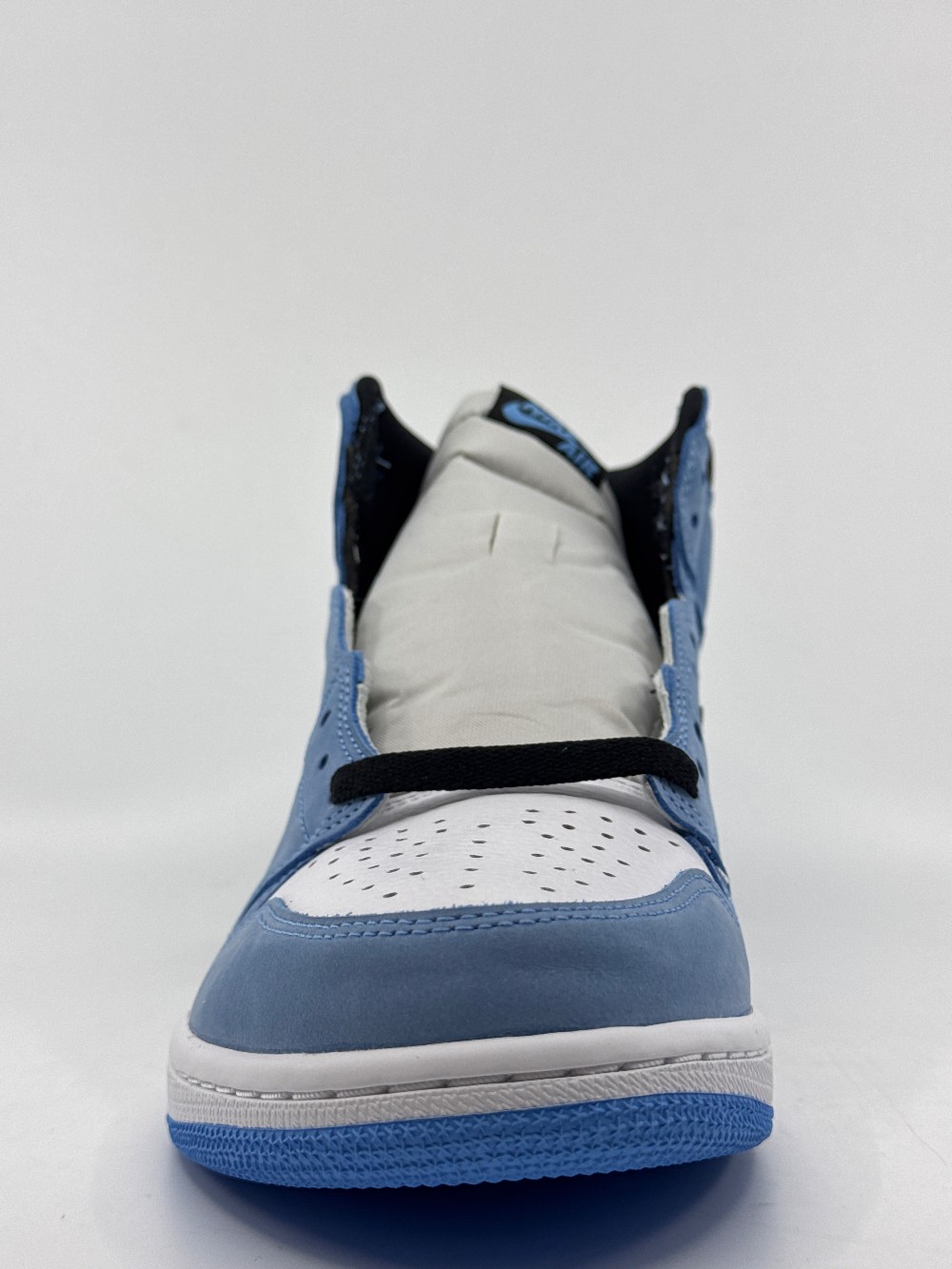 AJ 1 - UNIVERSITY BLUE