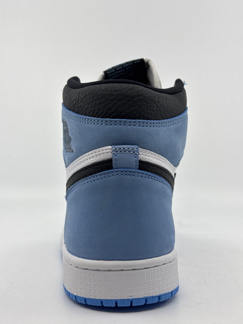AJ 1 - UNIVERSITY BLUE