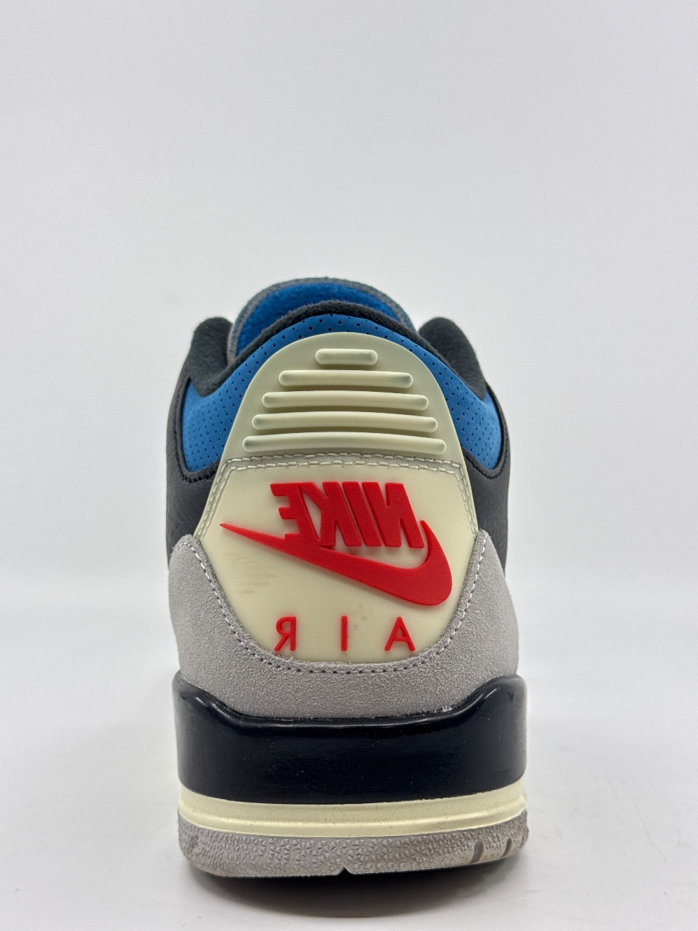 *USED* AJ 3 - RARE AIR