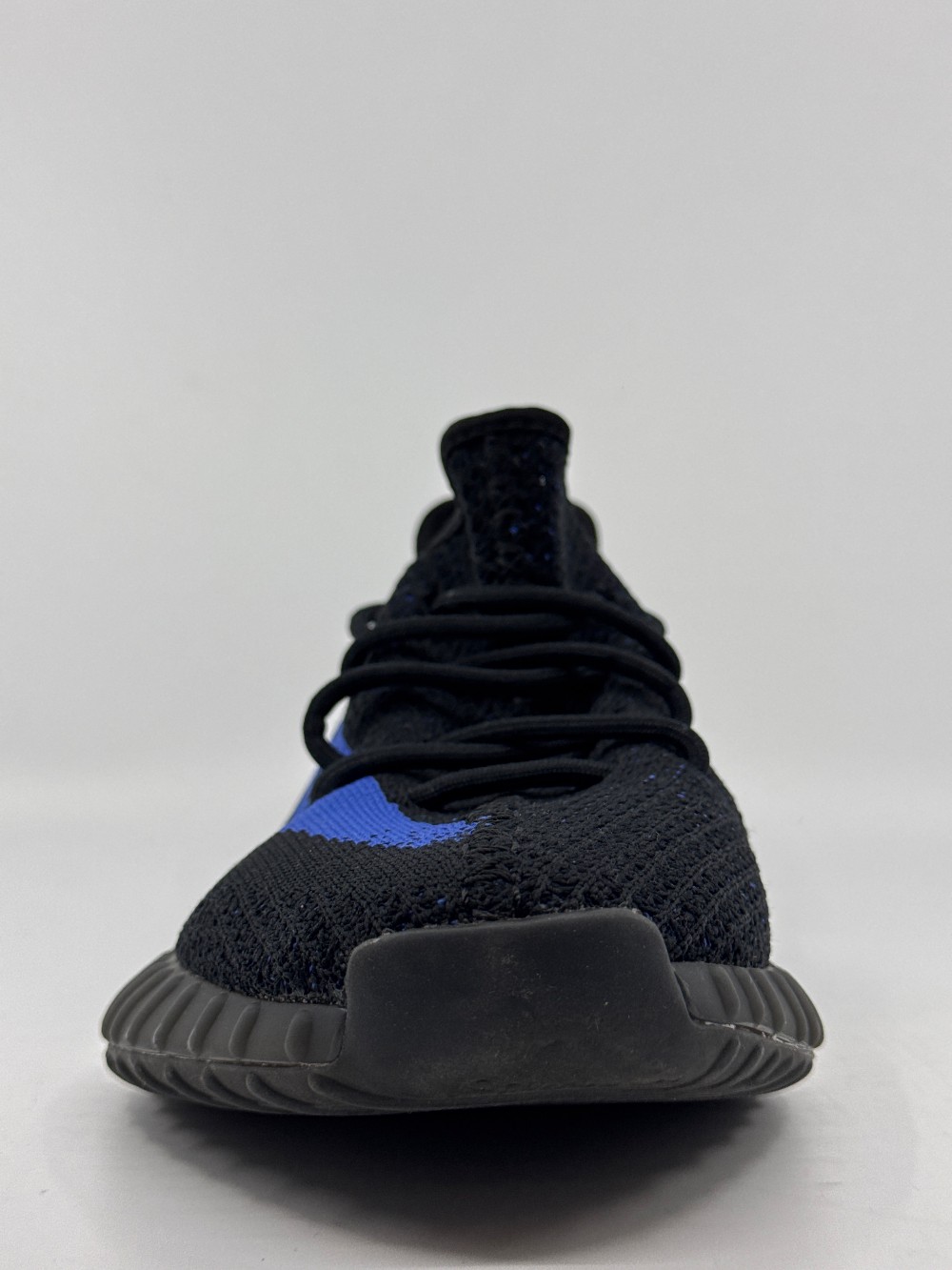 *USED* YEEZY 350 BOOST V2 - DAZZLING BLUE