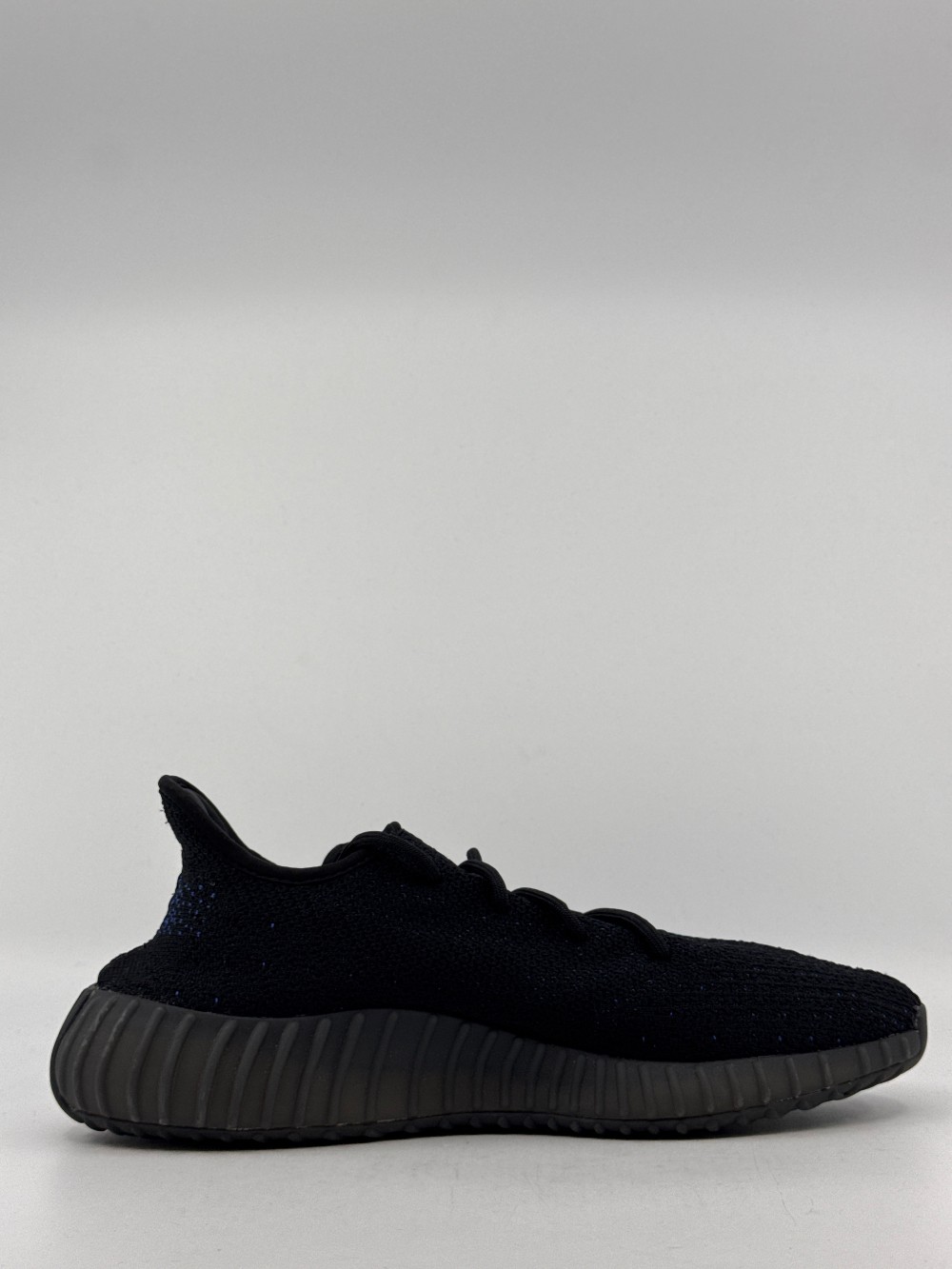 *USED* YEEZY 350 BOOST V2 - DAZZLING BLUE