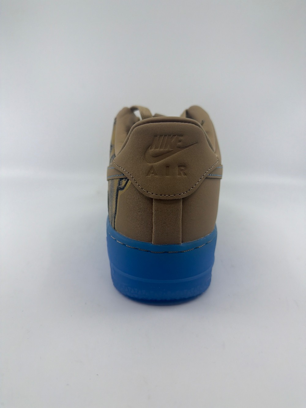 NIKE AIR FORCE 1 LOW PROTRO - KOBE BRYANT LINEN