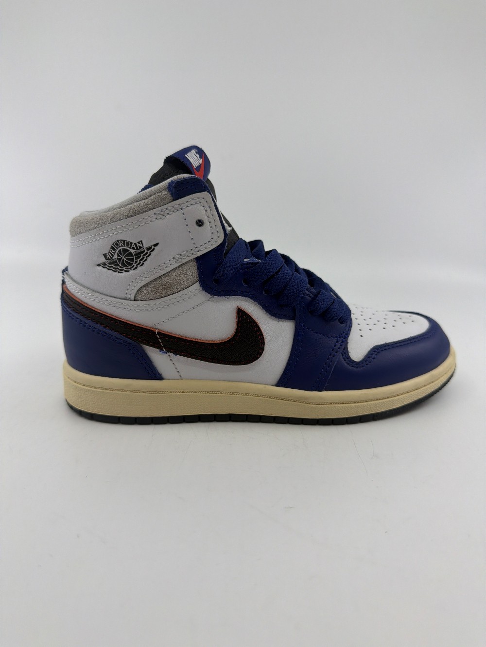 *USED* AJ 1 (PS) - RARE AIR