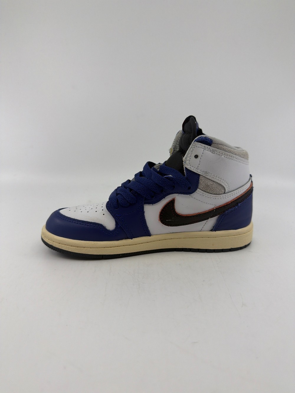 *USED* AJ 1 (PS) - RARE AIR